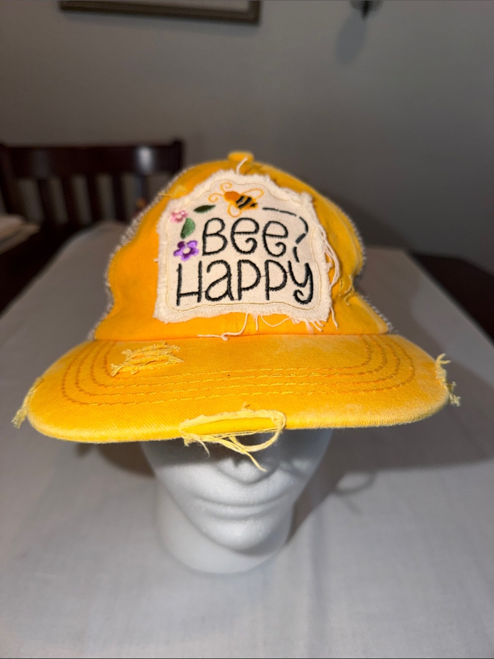 Bee Happy Women’s Cap OS EUC